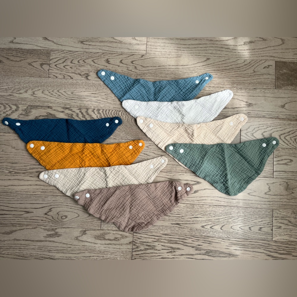 Muslin Multi-Colour Unisex Bandana Bib Set